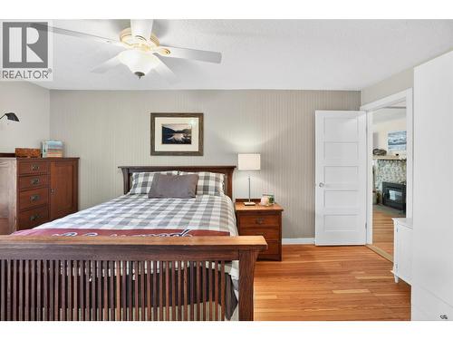 8110 & 8120 Busk Road, Balfour, BC - Indoor Photo Showing Bedroom