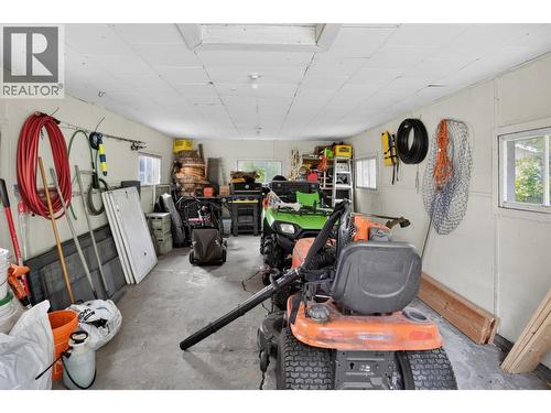 8110 & 8120 Busk Road, Balfour, BC - Indoor Photo Showing Other Room