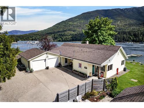 8110 & 8120 Busk Road, Balfour, BC - Outdoor