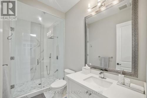 2180 King Vaughan Road, Vaughan, ON - Indoor Photo Showing Bathroom