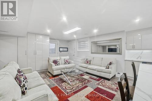 2180 King Vaughan Road, Vaughan, ON - Indoor