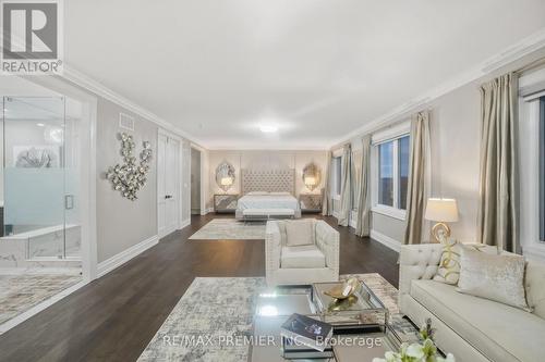 2180 King Vaughan Road, Vaughan, ON - Indoor Photo Showing Living Room