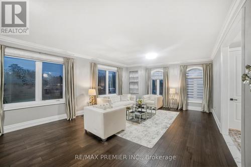 2180 King Vaughan Road, Vaughan, ON - Indoor Photo Showing Living Room