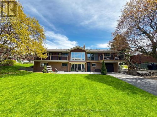 81 Thomson Drive, Hamilton, ON - Outdoor