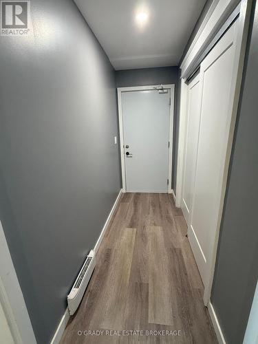 94 Caintown Road, Front Of Yonge, ON - Indoor Photo Showing Other Room
