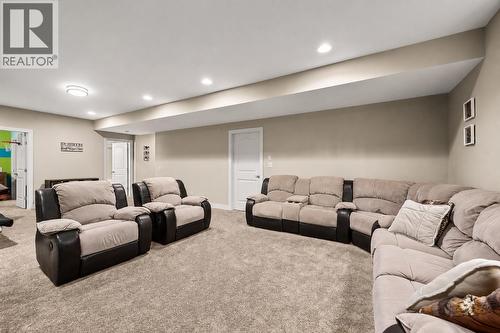 1601 Tower Ranch Boulevard, Kelowna, BC - Indoor Photo Showing Basement