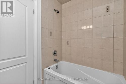 3135 Emperor Drive, Orillia, ON - Indoor Photo Showing Bathroom