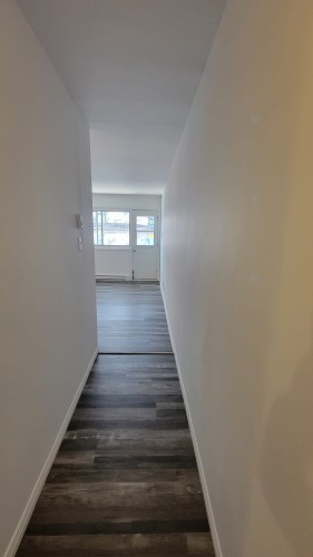 Living Room - 6105 Boul. Gouin O., Montréal (Ahuntsic-Cartierville), QC - Indoor Photo Showing Other Room