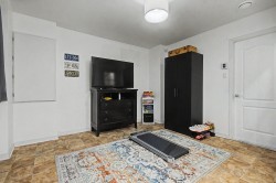 Family Room - 