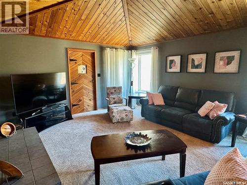 1632 Studer Street, La Ronge, SK - Indoor Photo Showing Living Room