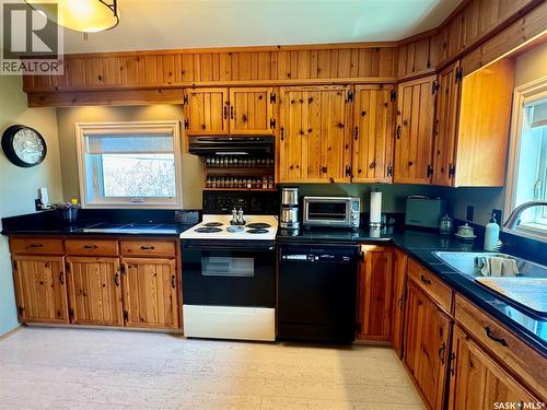 1632 Studer Street, La Ronge, SK - Indoor Photo Showing Kitchen