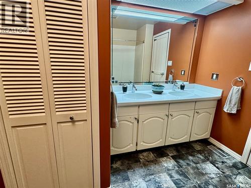 1632 Studer Street, La Ronge, SK - Indoor Photo Showing Bathroom