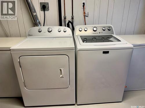 1632 Studer Street, La Ronge, SK - Indoor Photo Showing Laundry Room