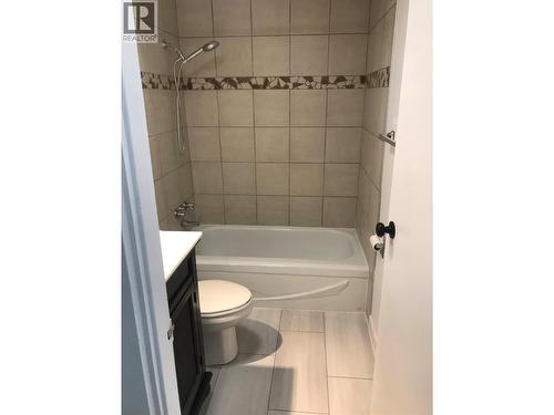 217 8Th Street S, Cranbrook, BC - Indoor Photo Showing Bathroom