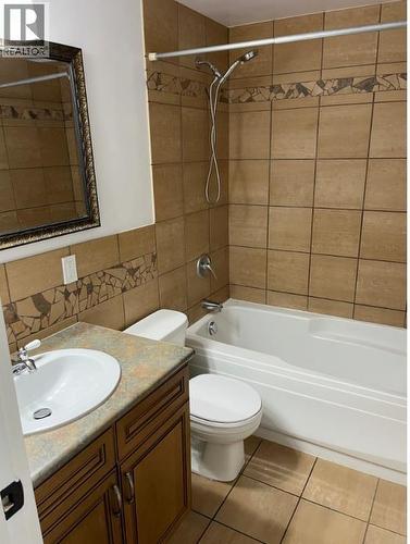 217 8Th Street S, Cranbrook, BC - Indoor Photo Showing Bathroom