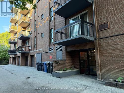 402 - 895 KENNEDY ROAD , Toronto (Ionview), Ontario M1K 2E9 2