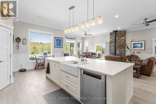 43 Green Gate Lane, North Algona Wilberforce, ON - Indoor Photo Showing Kitchen