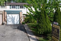 4 - 140 RIPLEY COURT Oakville, ON L6H 1H1