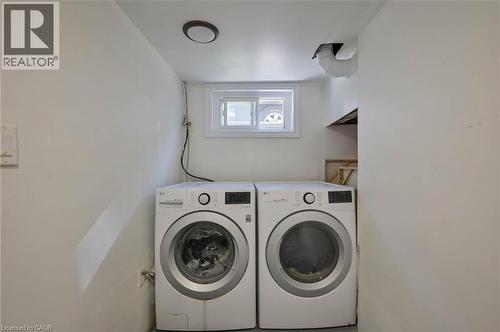 15 Manchester Street, Cambridge, ON - Indoor Photo Showing Laundry Room
