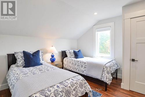 1021 Marina Road, Lake Of Bays, ON - Indoor Photo Showing Bedroom