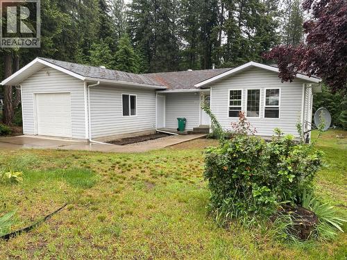 945 Pine Crescent, Genelle, BC - Outdoor