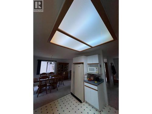 945 Pine Crescent, Genelle, BC - Indoor