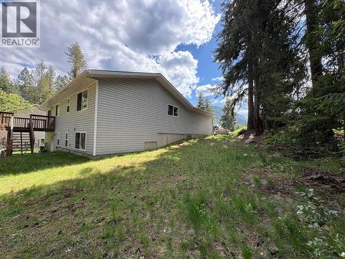 945 Pine Crescent, Genelle, BC - Outdoor