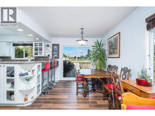6485 Cardinal Road, Vernon, BC - Indoor Photo Showing Dining Room