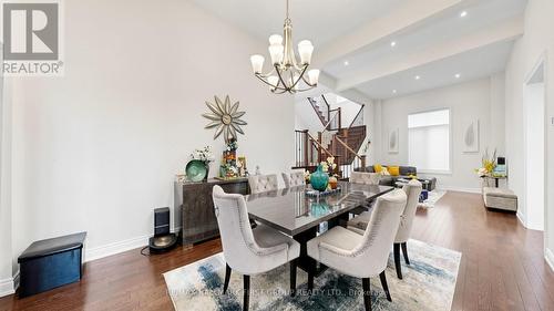 40 Hackett Street, East Gwillimbury, ON - Indoor Photo Showing Dining Room