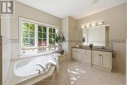 Spa-Inspired 5-PC Primary Ensuite with Soaking Tub - 
