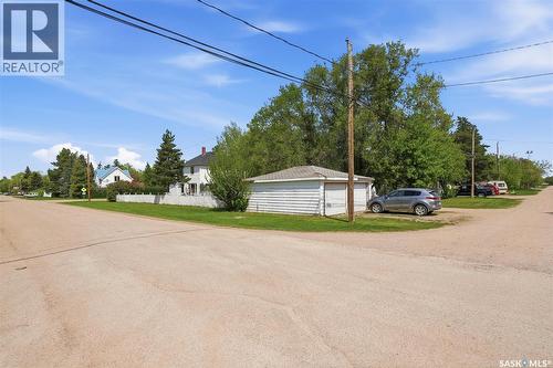 200 1St Street, Dundurn, SK - Outdoor