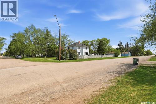 200 1St Street, Dundurn, SK - Outdoor