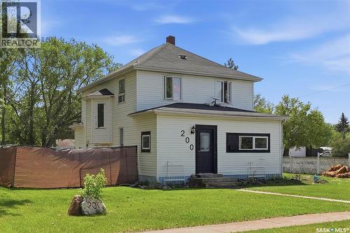 200 1St Street, Dundurn, SK - Outdoor