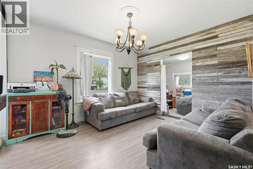 200 1St Street, Dundurn, SK - Indoor Photo Showing Living Room