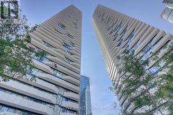 5008 - 100 HARBOUR STREET Toronto, ON M5J 0B5