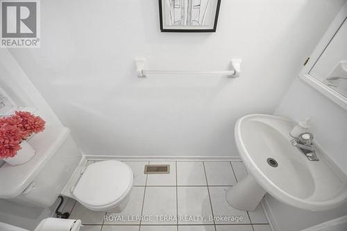 6262 Miriam Way, Mississauga, ON - Indoor Photo Showing Bathroom