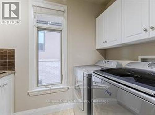 105 Black Maple Private, Ottawa, ON - Indoor Photo Showing Laundry Room