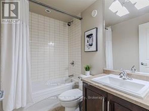 105 Black Maple Private, Ottawa, ON - Indoor Photo Showing Bathroom