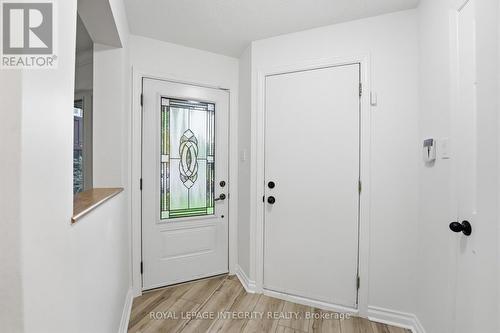 76 Hunterswood Crescent, Ottawa, ON - Indoor Photo Showing Other Room
