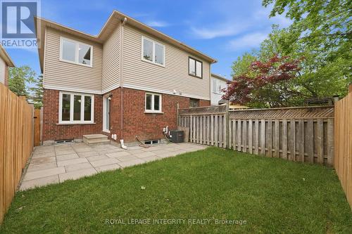 76 Hunterswood Crescent, Ottawa, ON - Outdoor