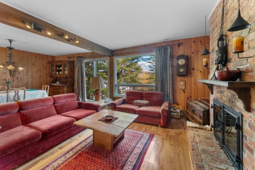 Salle familiale - 1697 Ch. Du Mont-Gabriel, Sainte-Adèle, QC - Indoor Photo Showing Living Room With Fireplace