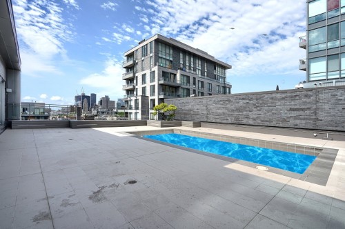 Pool - 604-901 Rue De La Commune E., Montréal (Ville-Marie), QC - Outdoor With In Ground Pool