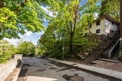 4040 Av. de Trafalgar Montréal (Ville-Marie), QC H3Y 1R2