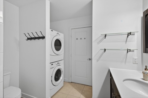 Laundry - 277-7000 Rue Allard, Montréal (Lasalle), QC - Indoor Photo Showing Laundry Room