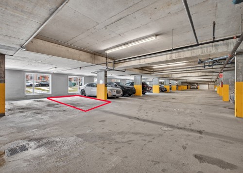 Garage - 277-7000 Rue Allard, Montréal (Lasalle), QC - Indoor Photo Showing Garage