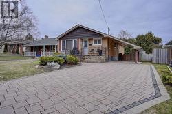 MAIN FL - 1051 WILLOWDALE AVENUE Oshawa, ON L1H 1W7