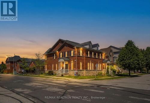 6 NORTHVALE ROAD  Markham, ON L6B 1G4