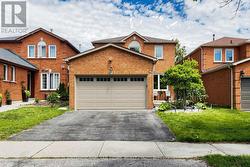 5 WOODSTONE PLACE Whitby, ON L1R 1S7