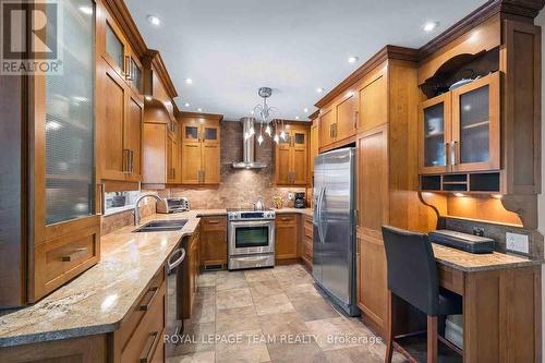 139 Pleasant Park Road, Ottawa, ON - Indoor Photo Showing Kitchen With Stainless Steel Kitchen With Double Sink With Upgraded Kitchen