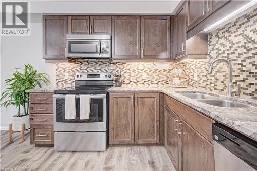 20 Meadowridge Street, Kitchener, ON - Indoor Photo Showing Kitchen With Stainless Steel Kitchen With Double Sink With Upgraded Kitchen